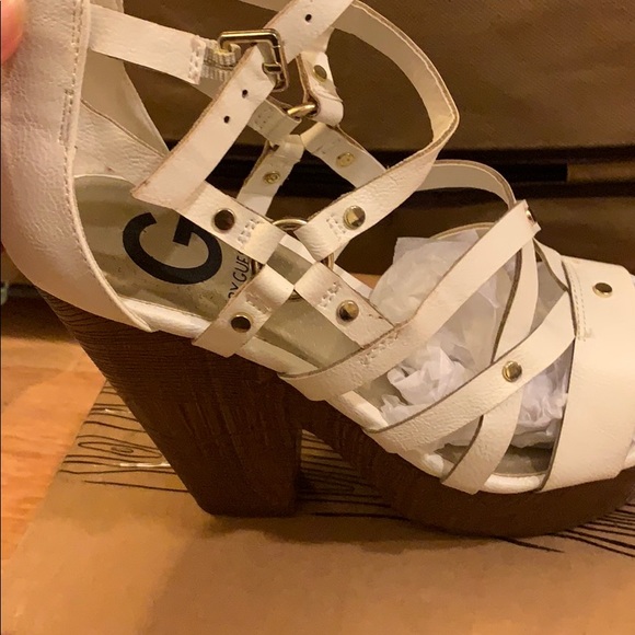 Sandals - Picture 4 of 5